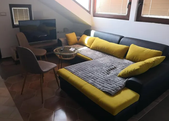 Kukuzel Apartments