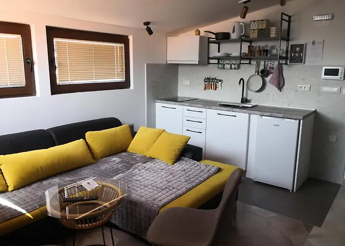 Kukuzel Apartments